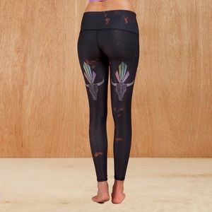 Buffalo princess black hot pants teeki